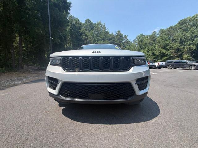 2025 Jeep Grand Cherokee Altitude 4x4 2025 Jeep Grand Cherokee Altitude 4x4