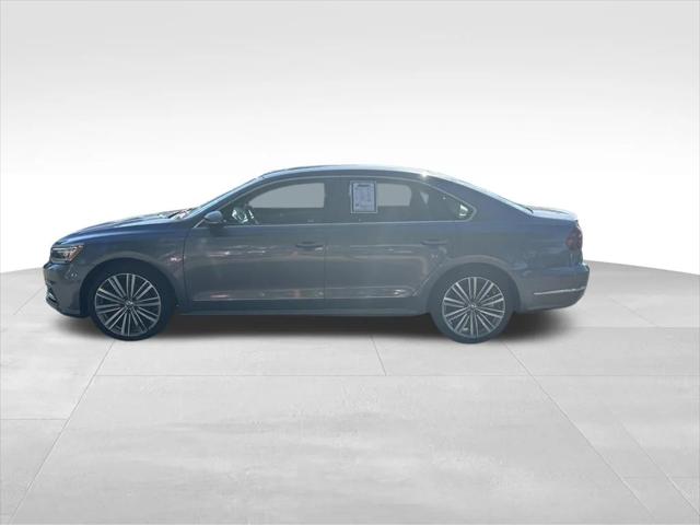 2017 Volkswagen Passat 1.8T SEL Premium 2017 Volkswagen Passat 1.8T SEL Premium