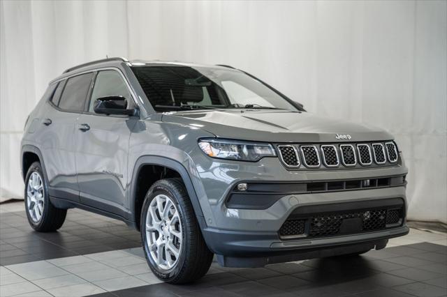 2023 Jeep Compass Latitude Lux FWD 2023 Jeep Compass Latitude Lux FWD