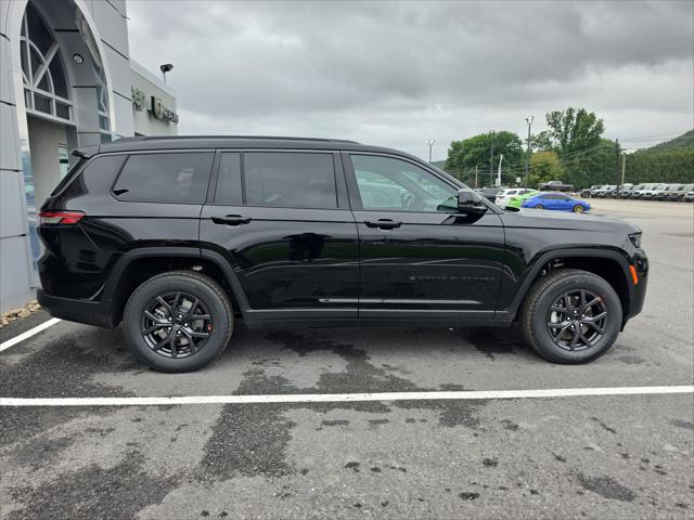 2027 Jeep Grand Cherokee GRAND CHEROKEE L LAREDO ALTITUDE 4X4 2027 Jeep Grand Cherokee GRAND CHEROKEE L LAREDO ALTITUDE 4X4