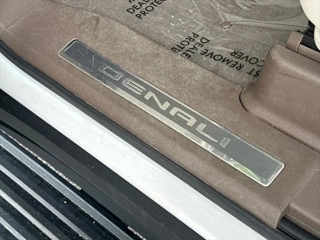 2021 GMC Yukon 4WD Denali