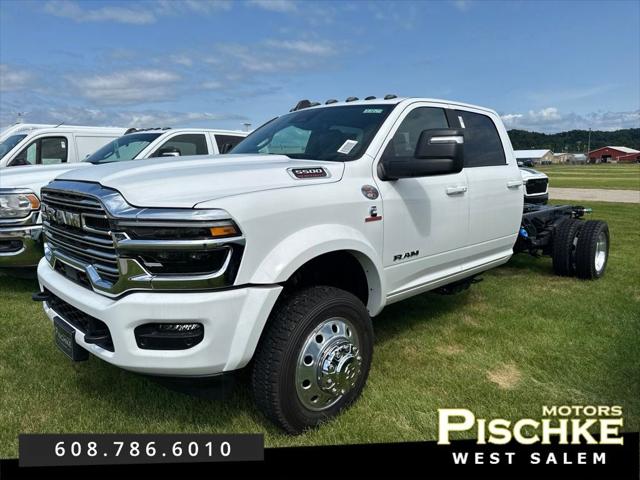 2026 RAM 5500 Chassis RAM 5500 BIG HORN CHASSIS CREW CAB 4X4 84 CA