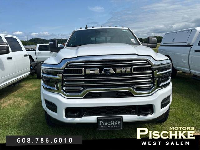 2026 RAM 5500 Chassis RAM 5500 BIG HORN CHASSIS CREW CAB 4X4 84 CA