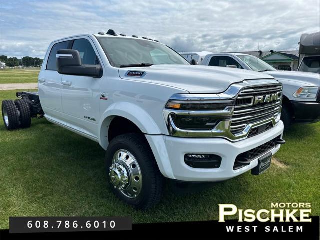 2026 RAM 5500 Chassis RAM 5500 BIG HORN CHASSIS CREW CAB 4X4 84 CA
