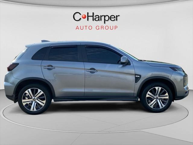 2024 Mitsubishi Outlander Sport 2.0 ES AWC 2024 Mitsubishi Outlander Sport 2.0 ES AWC