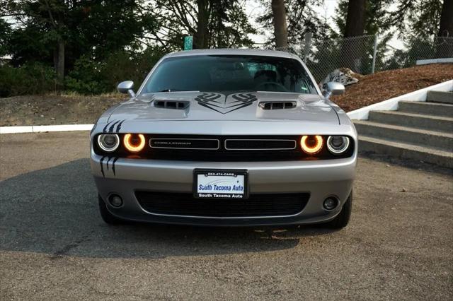 2016 Dodge Challenger SXT Plus