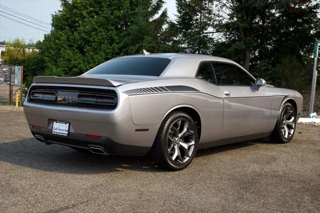 2016 Dodge Challenger SXT Plus