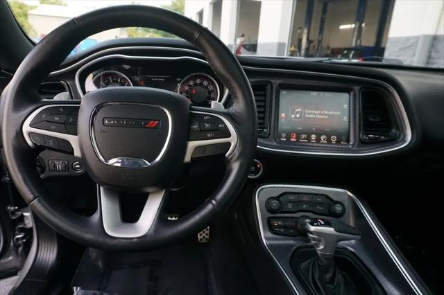 2016 Dodge Challenger SXT Plus