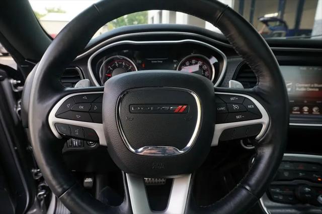 2016 Dodge Challenger SXT Plus