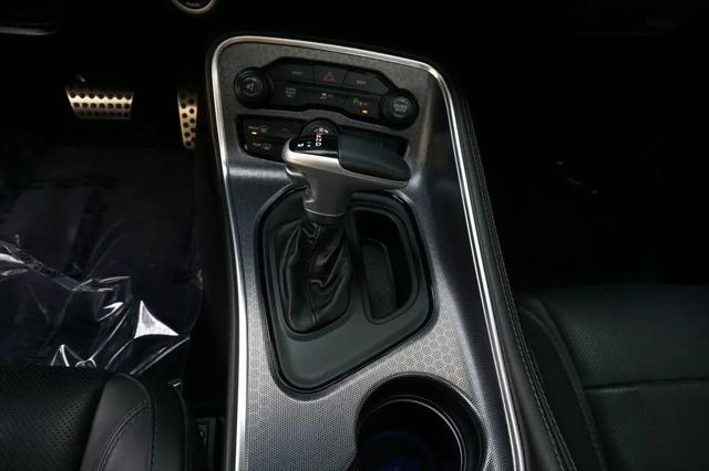 2016 Dodge Challenger SXT Plus