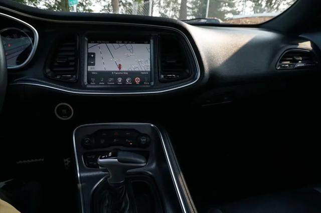 2016 Dodge Challenger SXT Plus