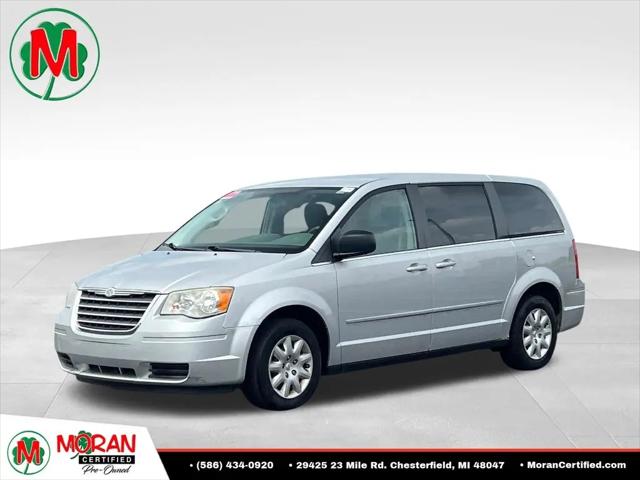 2009 Chrysler Town & Country LX for sale in Clinton Township, MI