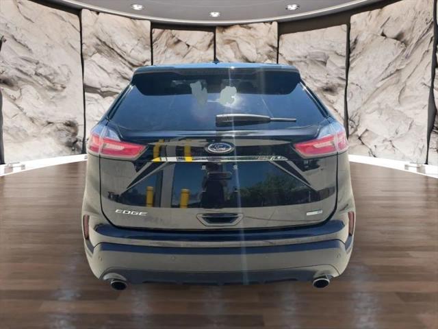 2020 Ford Edge SE