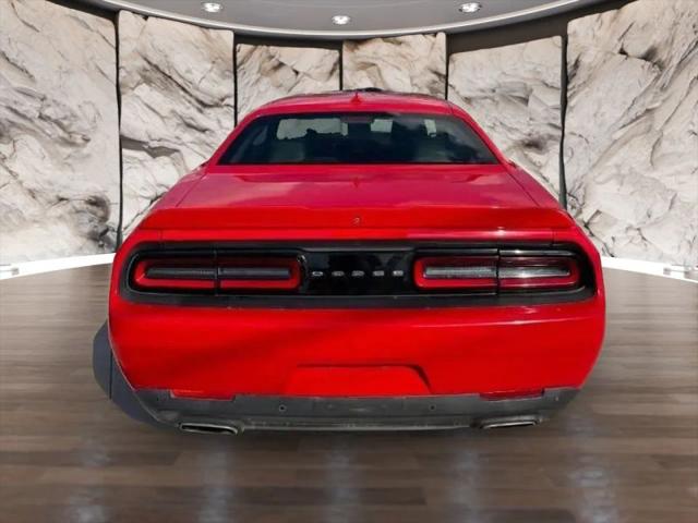 2015 Dodge Challenger SXT Plus
