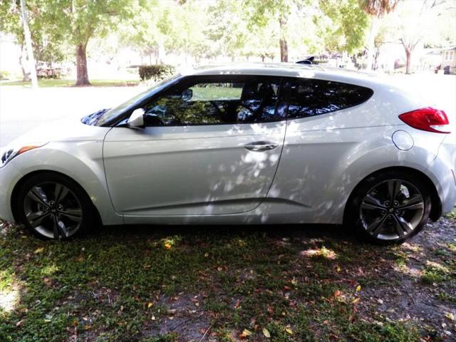 2017 Hyundai Veloster Value Edition for sale in Tampa, FL
