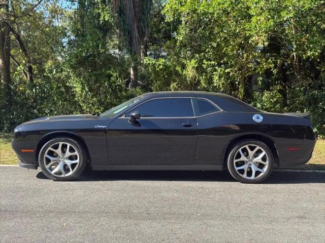 2016 Dodge Challenger SXT Plus