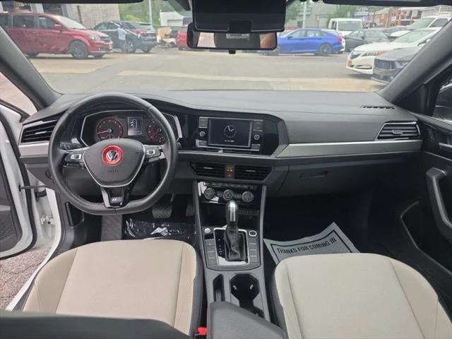 2021 Volkswagen Jetta 1.4T R-Line