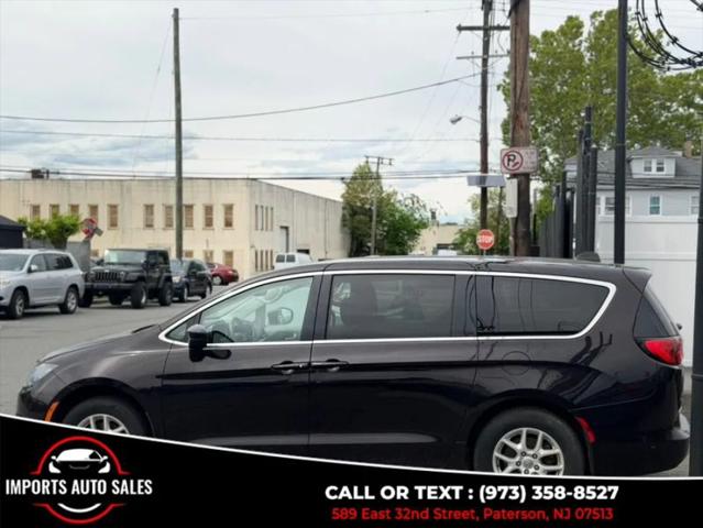 2017 Chrysler Pacifica Touring