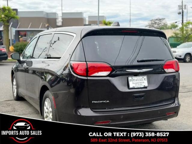 2017 Chrysler Pacifica Touring