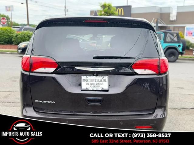 2017 Chrysler Pacifica Touring