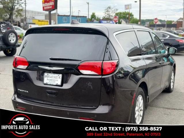 2017 Chrysler Pacifica Touring