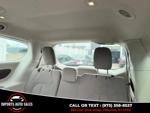 2017 Chrysler Pacifica Touring