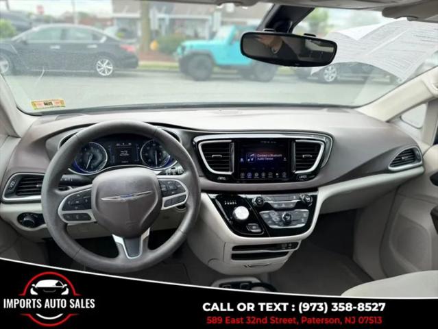 2017 Chrysler Pacifica Touring