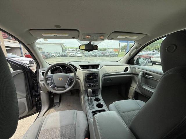 2017 Chevrolet Traverse LS