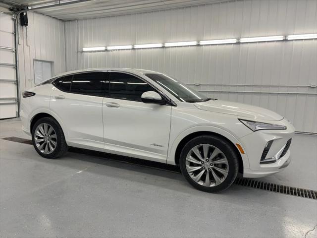 2024 Buick NV Avenir FWD for sale in Spencer, IN