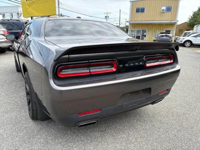 2015 Dodge Challenger SXT