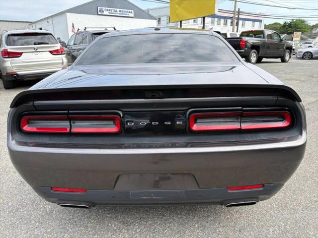 2015 Dodge Challenger SXT