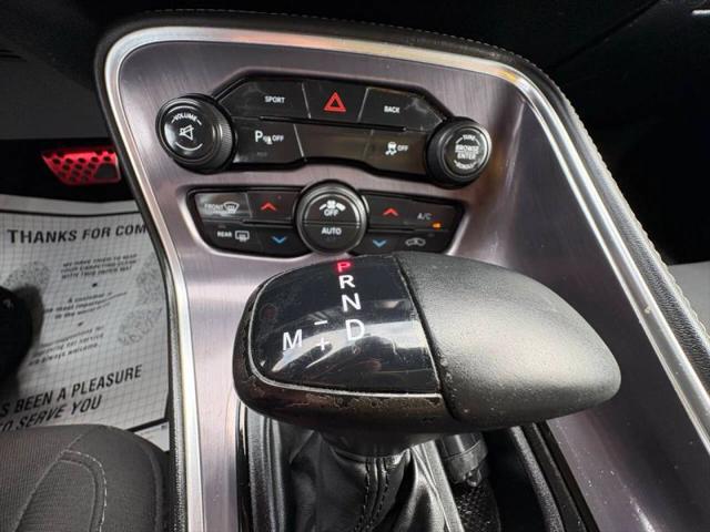 2015 Dodge Challenger SXT