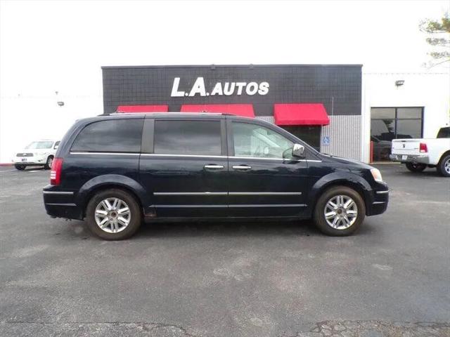 2010 Chrysler Town & Country New Limited for sale in Omaha, NE