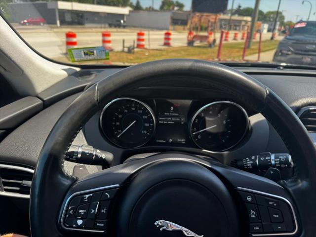 2017 Jaguar F-PACE 35t Prestige