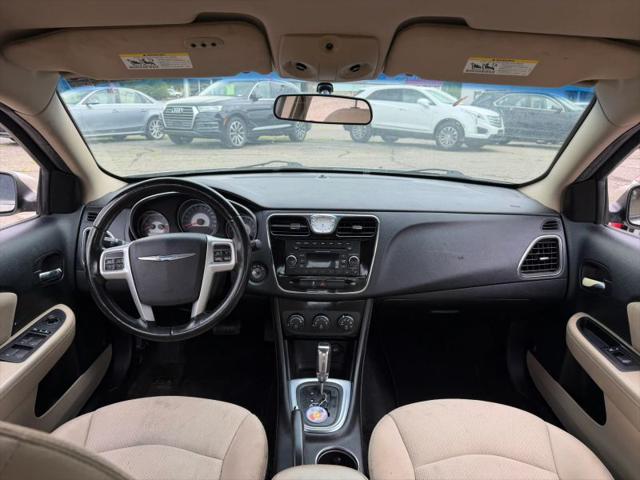 2013 Chrysler 200 Touring