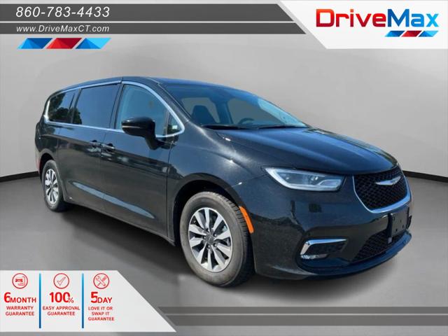 2024 Chrysler Pacifica Hybrid Select for sale in Manchester, CT
