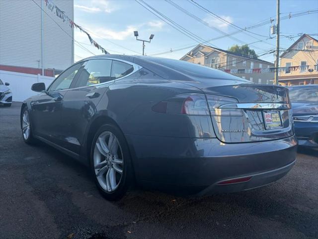 2015 Tesla Model S 70D