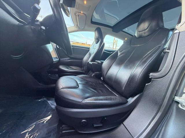 2015 Tesla Model S 70D