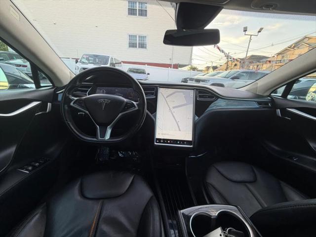 2015 Tesla Model S 70D
