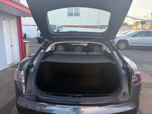 2015 Tesla Model S 70D