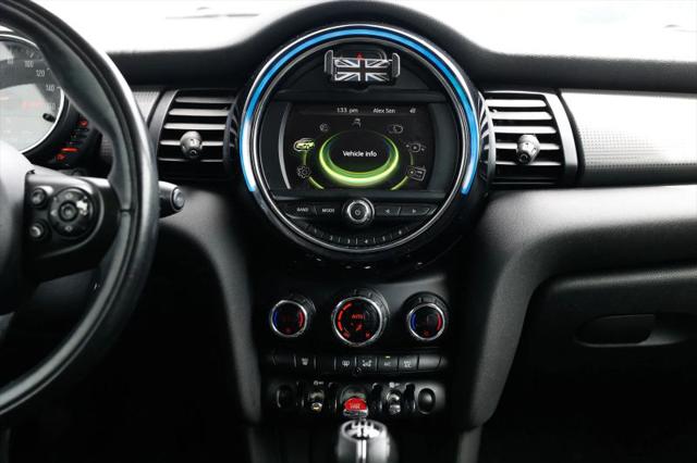 2015 MINI Hardtop Cooper