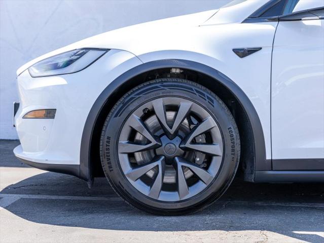2023 Tesla Model X Base