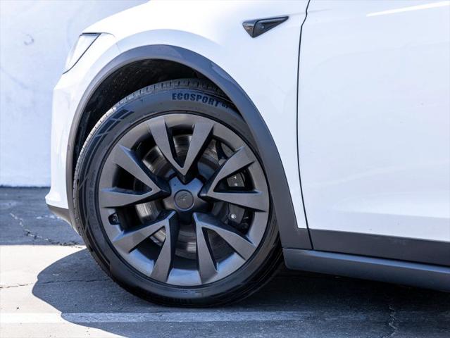 2023 Tesla Model X Base