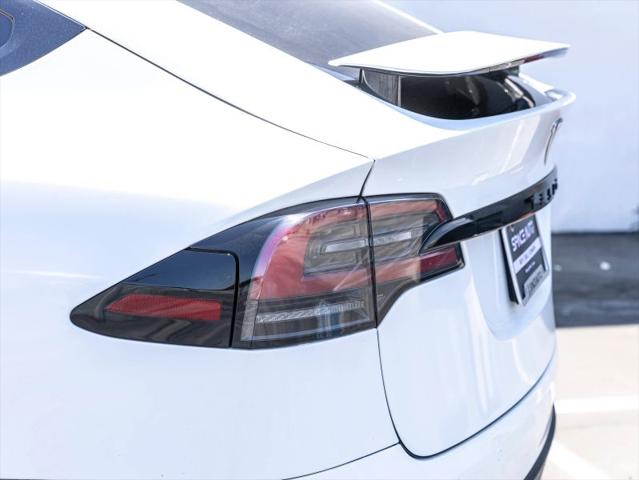 2023 Tesla Model X Base