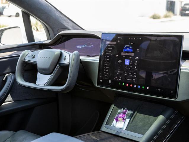 2023 Tesla Model X Base