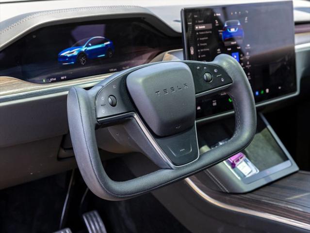 2023 Tesla Model X Base