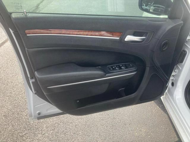 2013 Chrysler 300 Motown