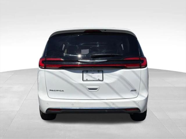 2021 Chrysler Pacifica Touring L AWD