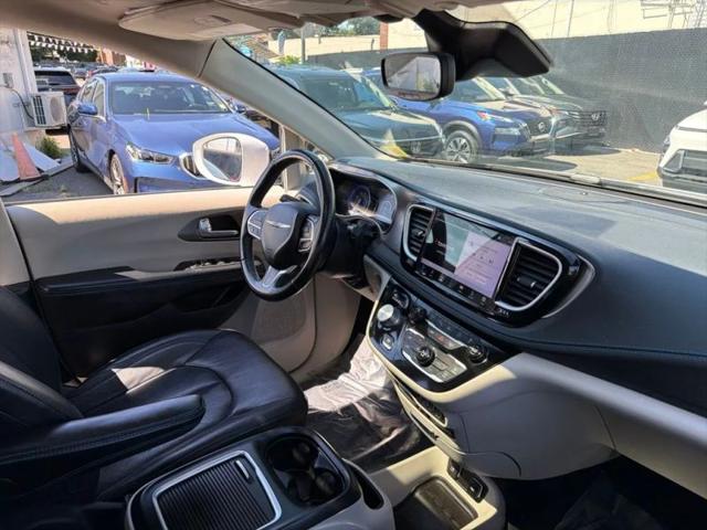 2021 Chrysler Pacifica Touring L AWD