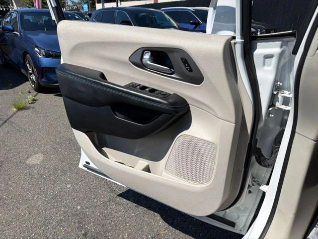 2021 Chrysler Pacifica Touring L AWD